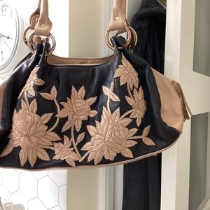 Clever Carriage embroidered leather handbag